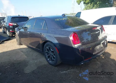 2017 Chrysler 300 300S z USA, uszkodzony, nr VIN 2C3CCAGG8HH637677
